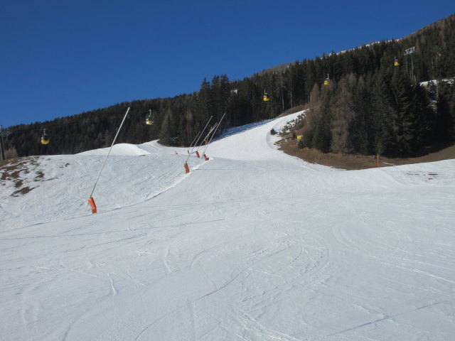 Almabfahrt St. Michael, darüber die 8-MGD Sonnen