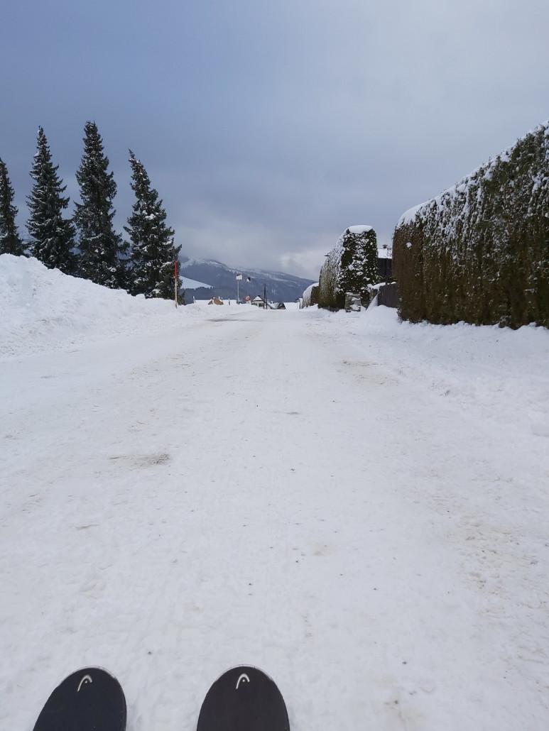Zur Abwechslung die Straße bis zur Umfahrung, ging Top.