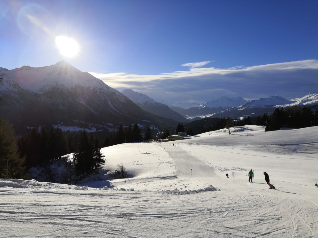 Cumascheals kurz nach halb 10 bereits mit einer kurzen Schlange.