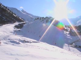 Talabfahrt 6 in strahlendem Gegenlicht