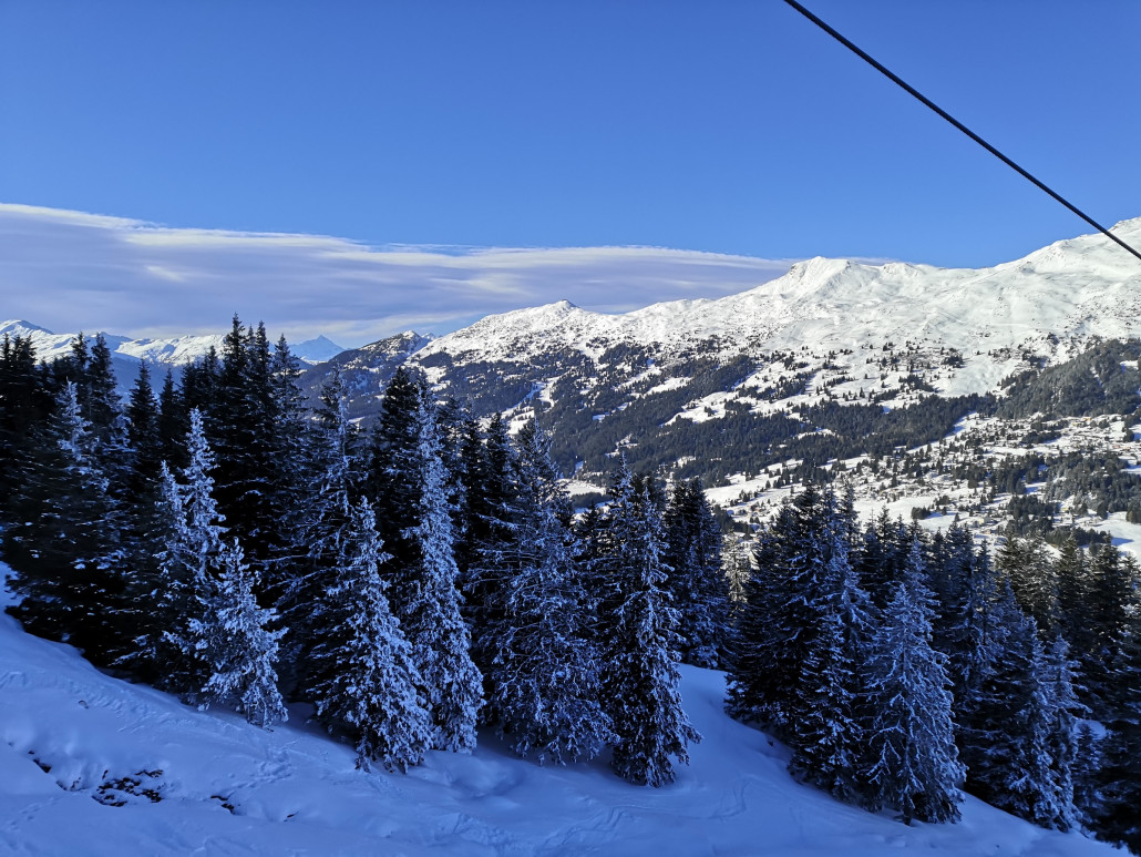 Wechsel auf die noch schattige Ostseite.