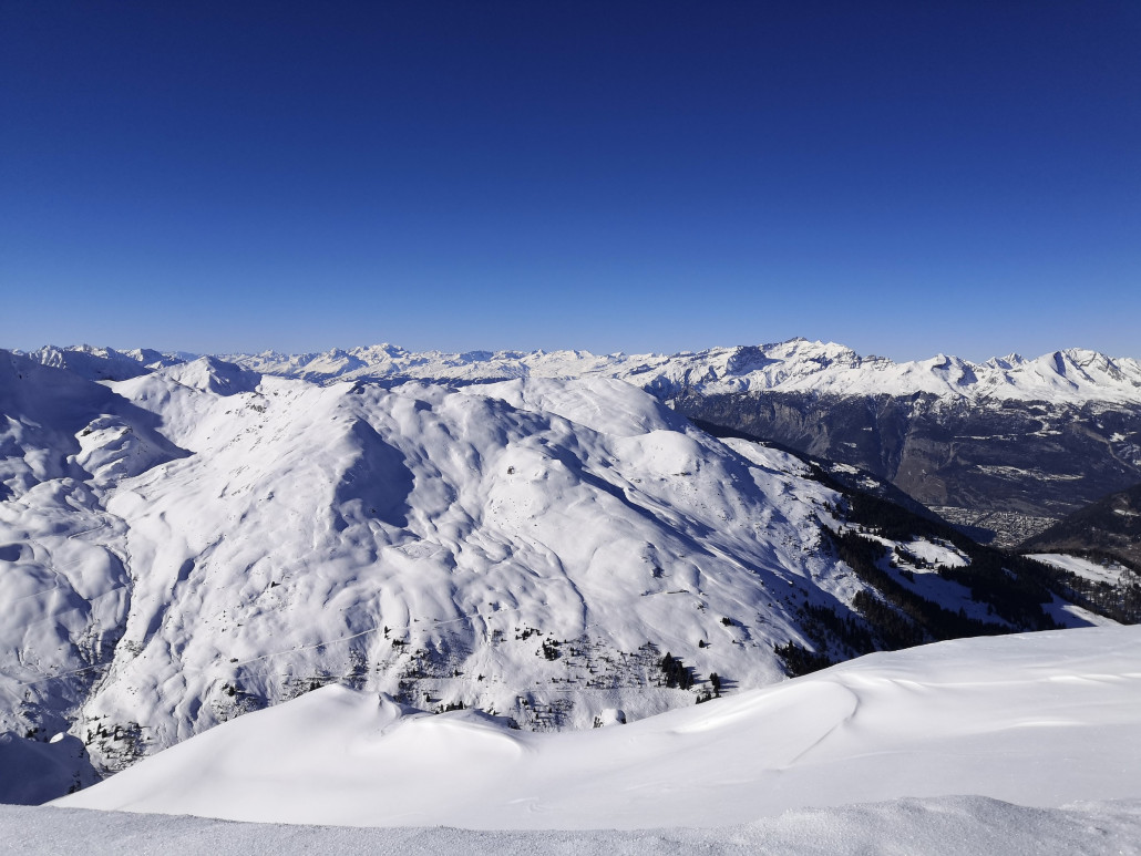 Panorma von der Carmenna-Bergstation Richtung Tschiertschen.