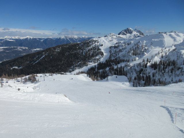 Sattelabfahrt, links daneben der 6-CLD-B Rudnigsattel