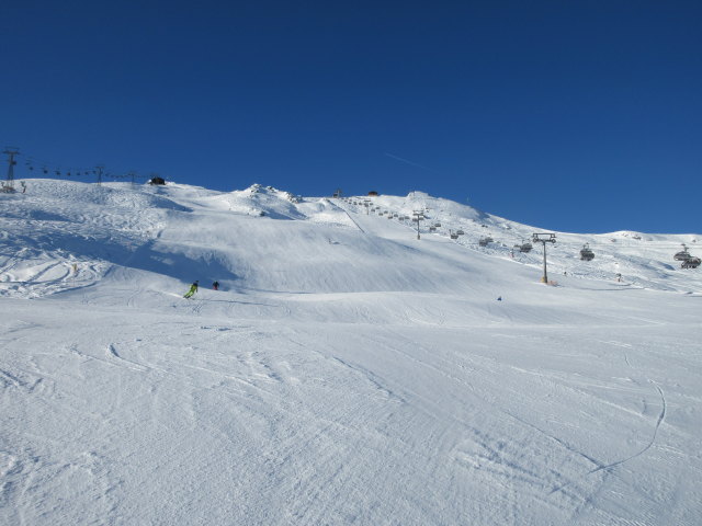 Piste 43, links daneben der 3-CLD Schwärzköpfle, rechts daneben der 6-CLD-B Madrisella