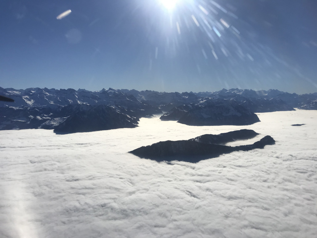 Über dem Nebelmeer Richtung Ostalpen