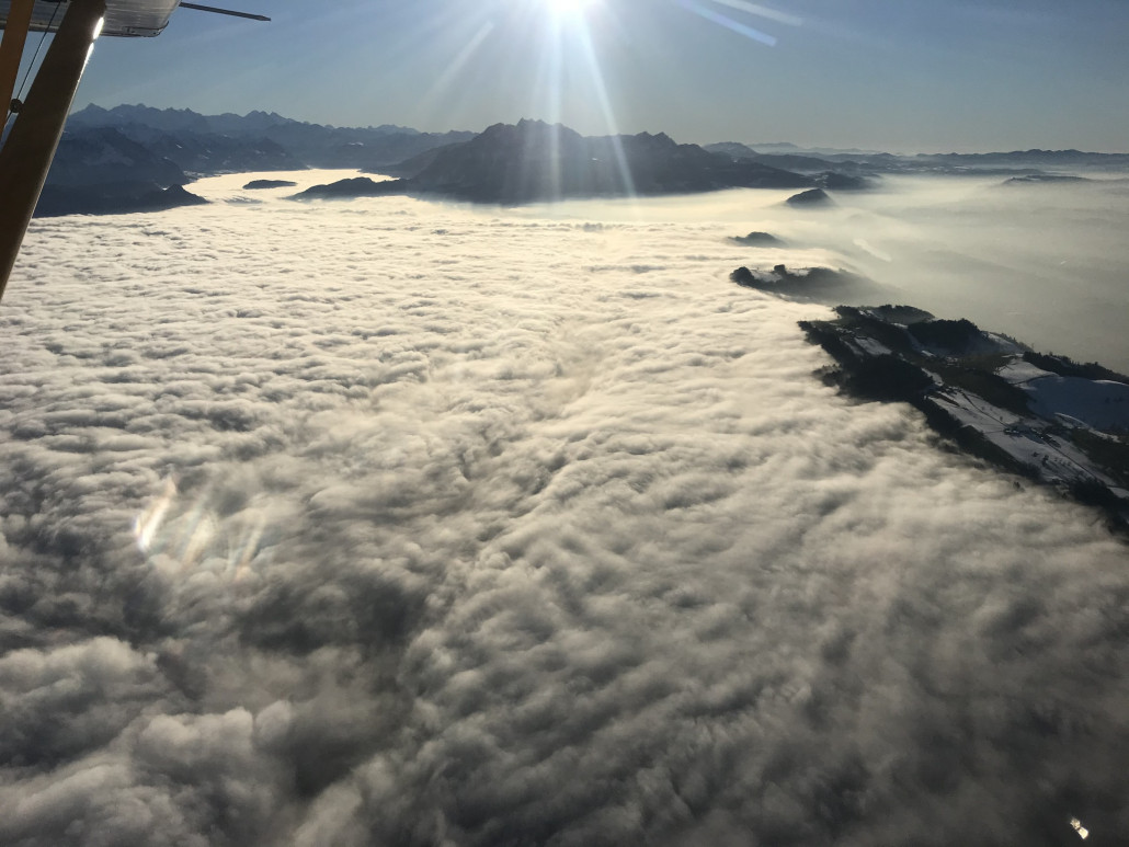 Lustig wie das Nebelmeer bei Adligenswil hängt