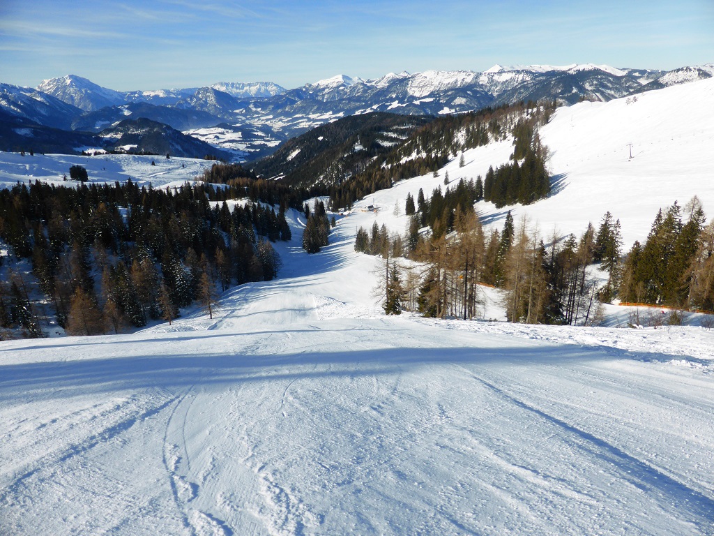 deto, das hier ar zwischen 1 und halb 2. Kein Mensch da und seitlich noch frische Bullyspuren.