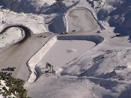 Von der Schwarzen Schneid: Blick auf den schon fast leeren Speicherteich Tiefenbach (01.12.)