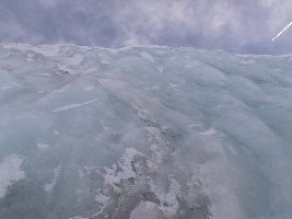 Am Gletscherbruch - da war eine Haselnuss im Eis, die hab ich aber lieber nicht herausgezogen *g* (02.12.)