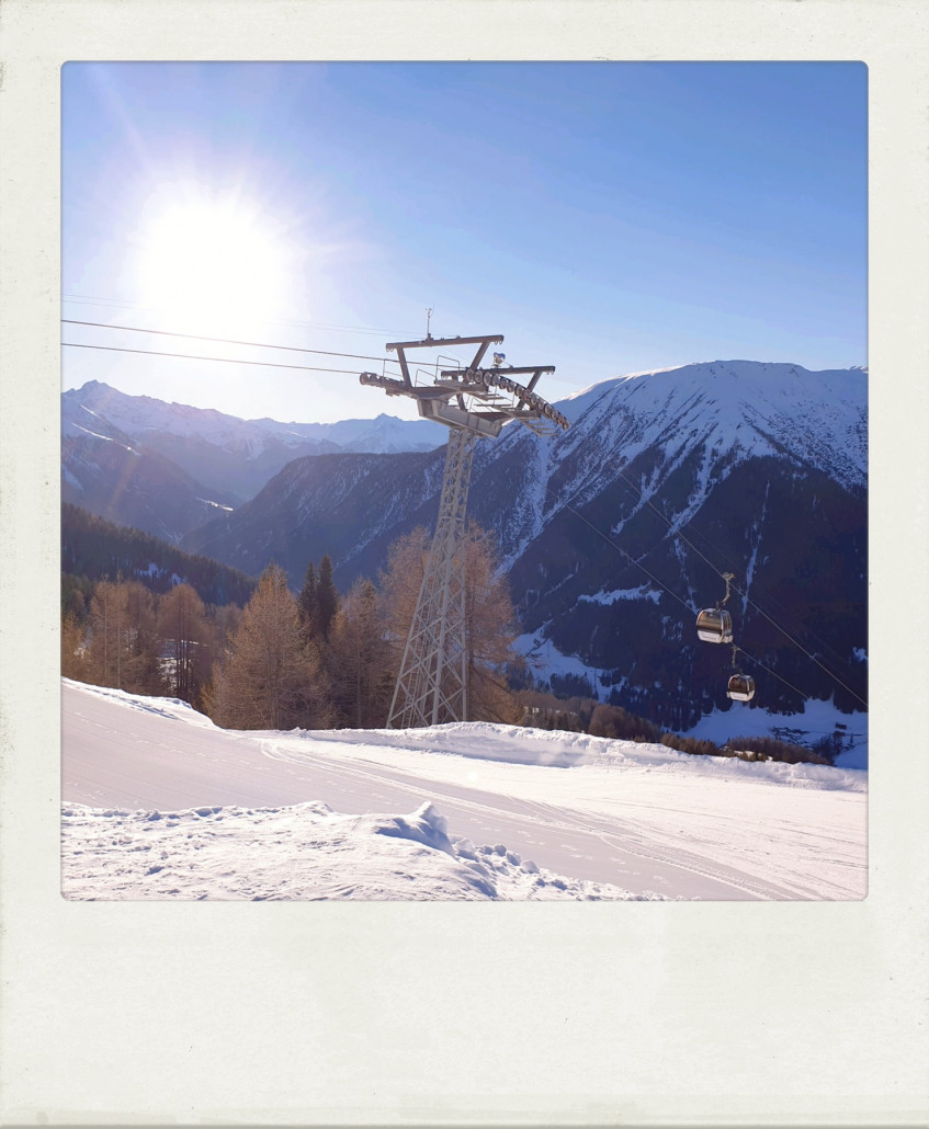 ...und deren Bergstation. Ich mag diese Art von Bahn mit ihren Holz-Stationen und Fachwerkstützen.