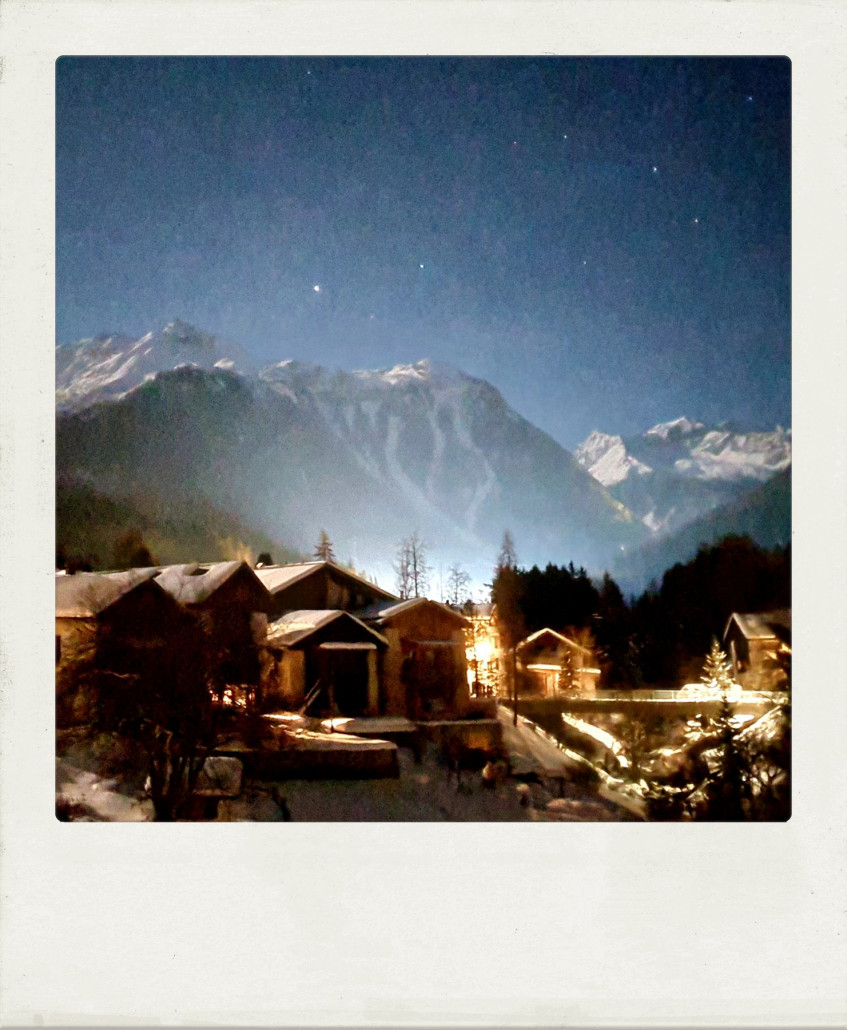 ...der Blick in die Bergüner Nacht nicht weniger schön als der Blick am Tage...