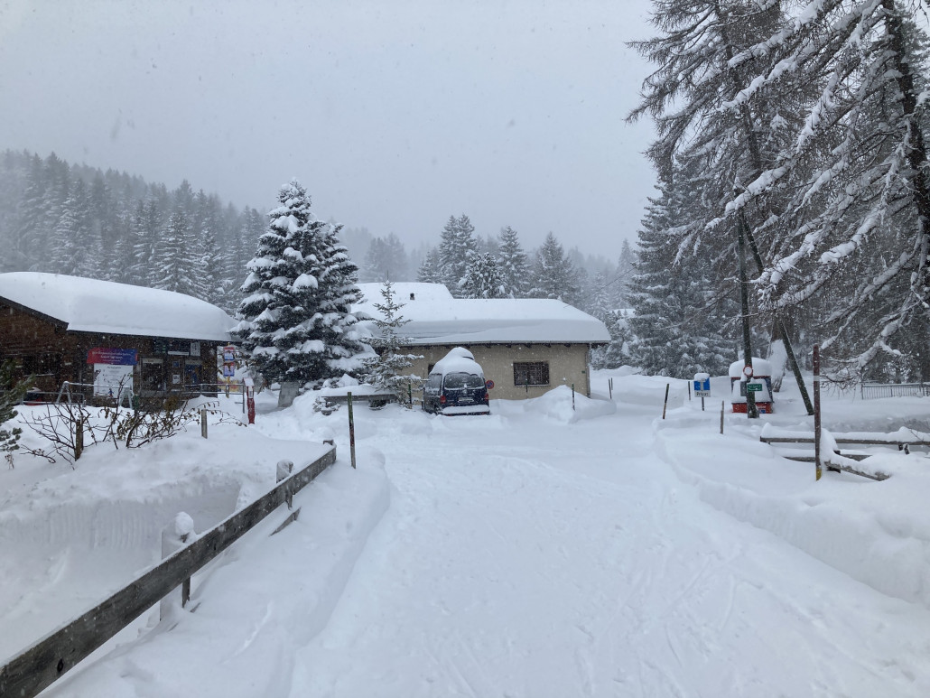 Bereich Talstation Sesselbahn Tgantieni