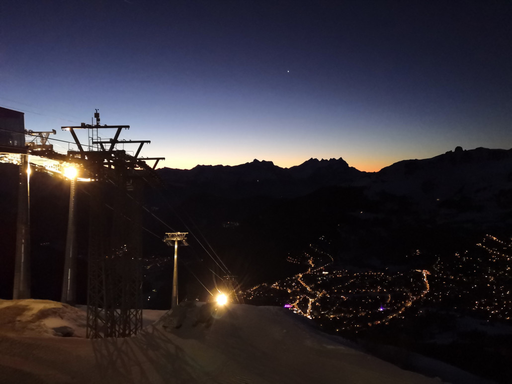 Abendliches Panorama von Les Ruinettes