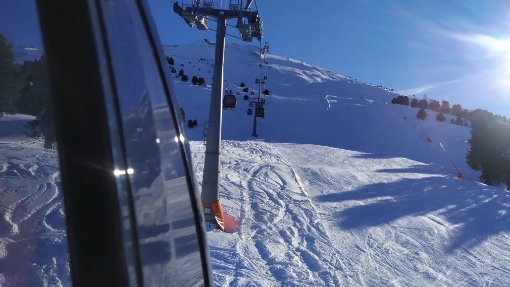 Bergfahrt mit der Almbahn