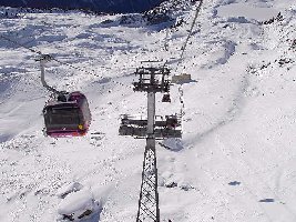Bergebahnstütze an der 8EUB Bettmerhorn. Geht ganz gut ab. Die Vorzeige 8EUB von Doppelmayr