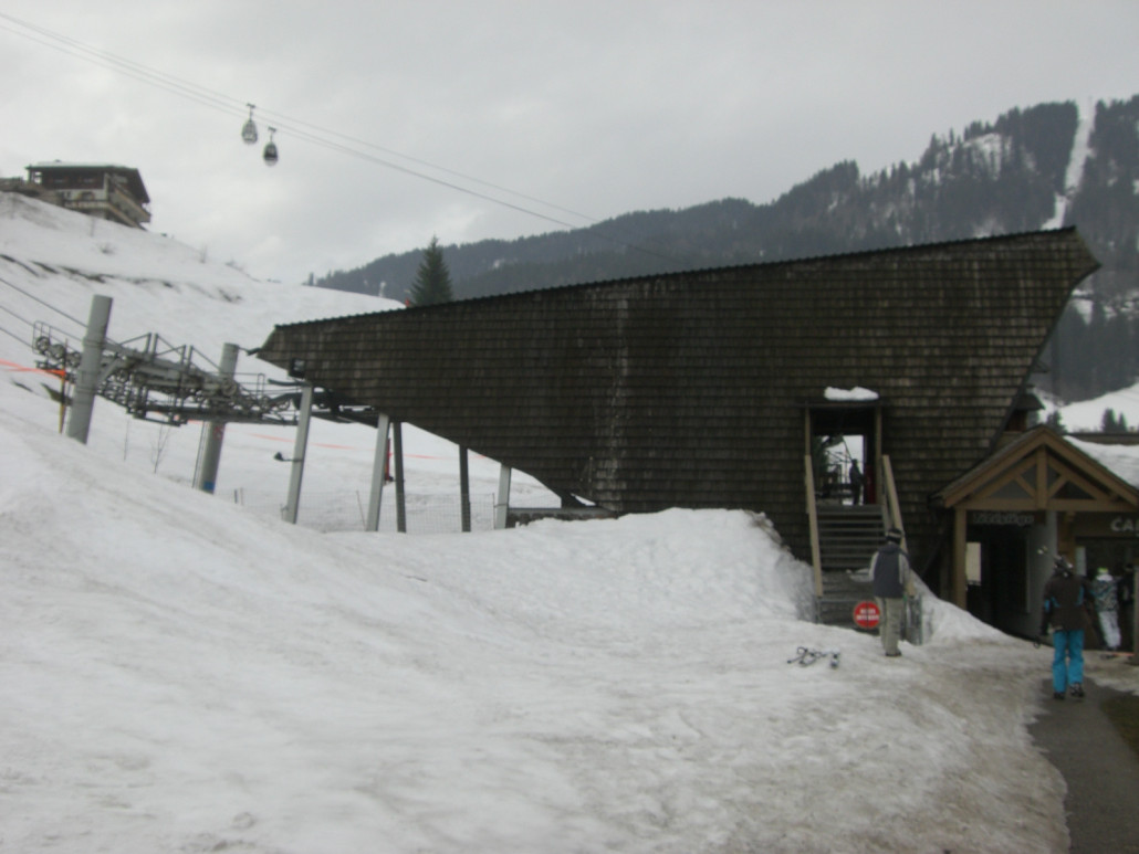 POMA KSB Talstation La Clusaz 1.JPG