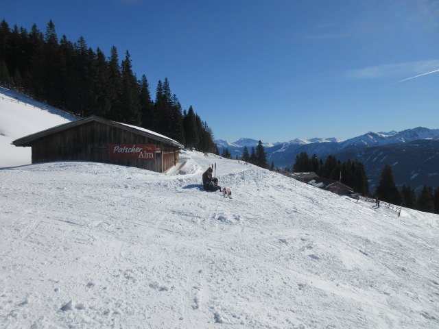 Patscher Alm (1.694 m) neben der Patscher Alm Kurve