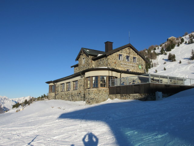 Schutzhaus (1.964 m)