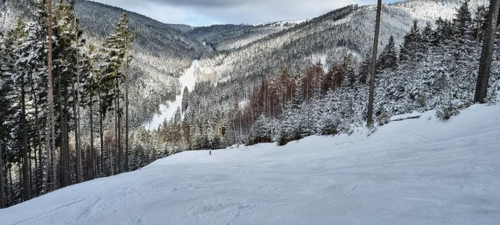 1b untere Rechtskurve – Blick nach unten
