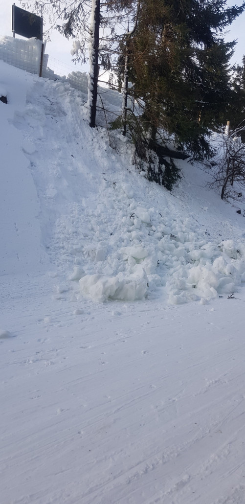 Lawinenabgang am bremberg,  keine Verletzten