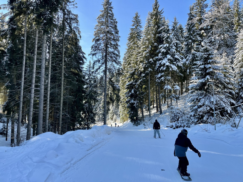 Auch hier im Tal noch alles sehr winterlich