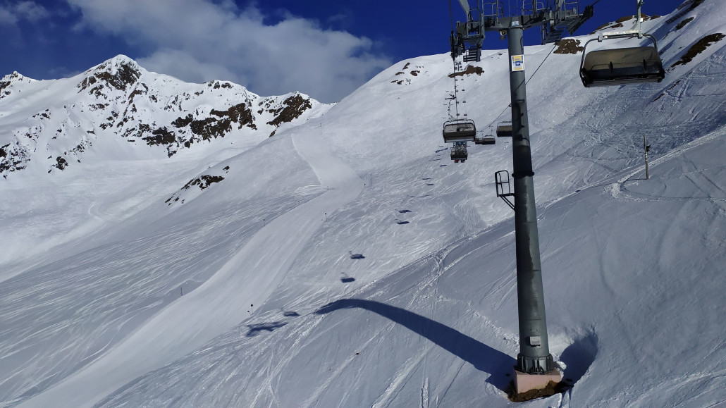 Die schwarze 8 sah wellig aus, haben wir ausgelassen...