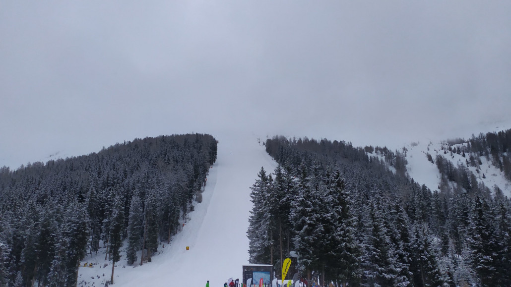 Und zum SL mit steiler Trasse