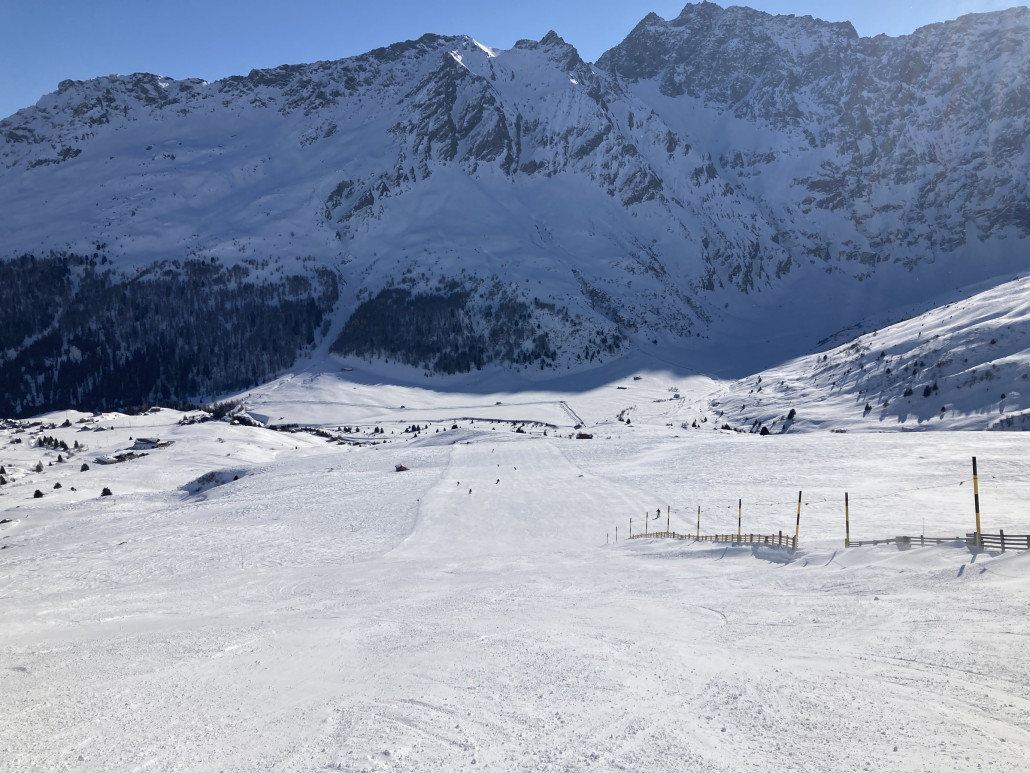 Nach der schwarzen 22 gelangt man auf die sehr breite und flache 21.