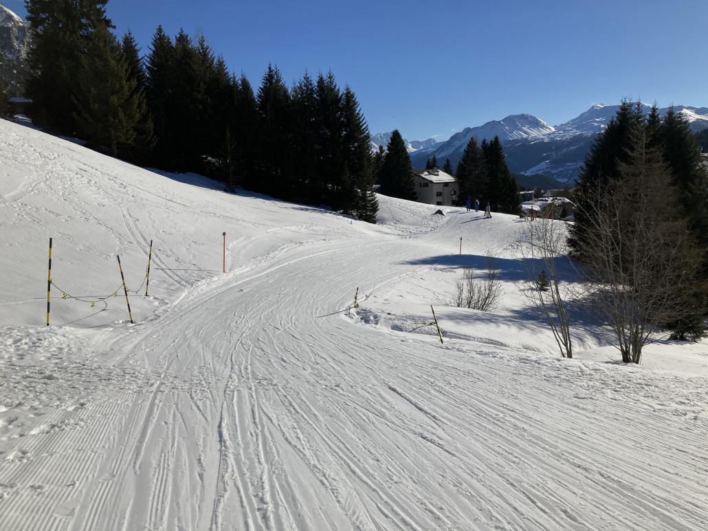 31 ins Dorfzentrum Lenzerheide. Extrem bremsig, ich musste sogar aus der Bindung, was mir hier seit Jahren nicht mehr passiert war.