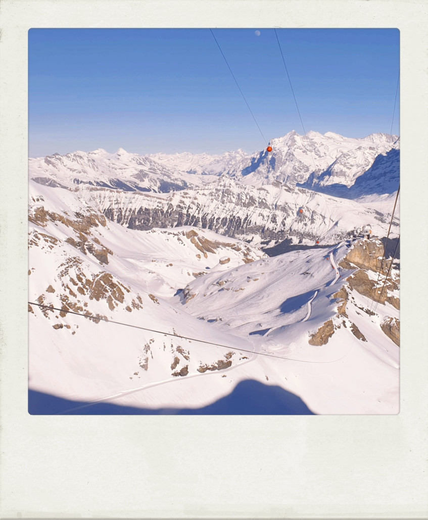 Fast oben angekommen Blick zurück nach Birg und links ins Engetal. Wunderschön.