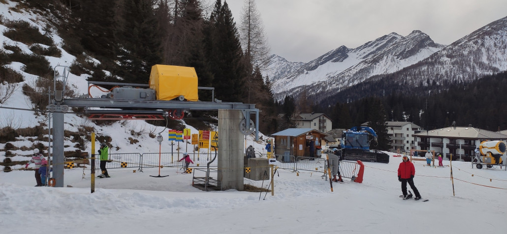 Talstation, Cassa rechts