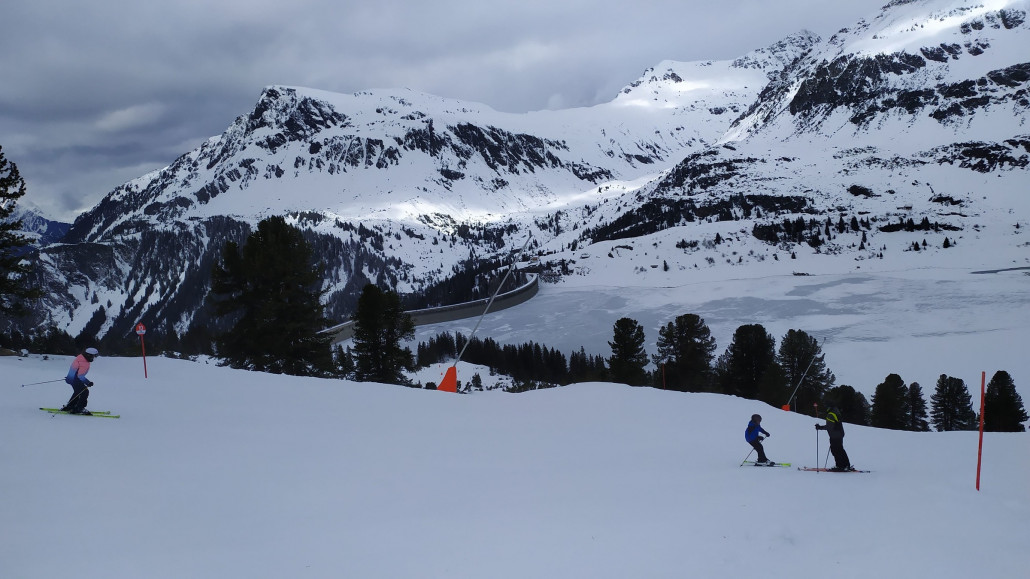 Der Stausee sieht cool aus!