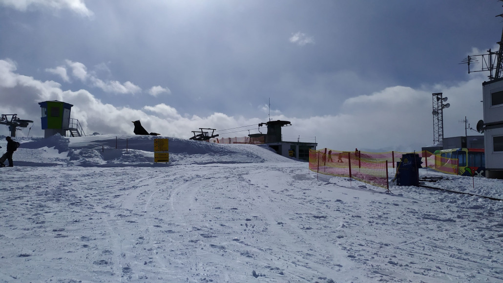 Blick zum Gipfel von der Station