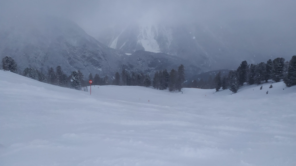 Mittags waren die Pisten dann etwas zerfahren, klar bei dem Neuschnee