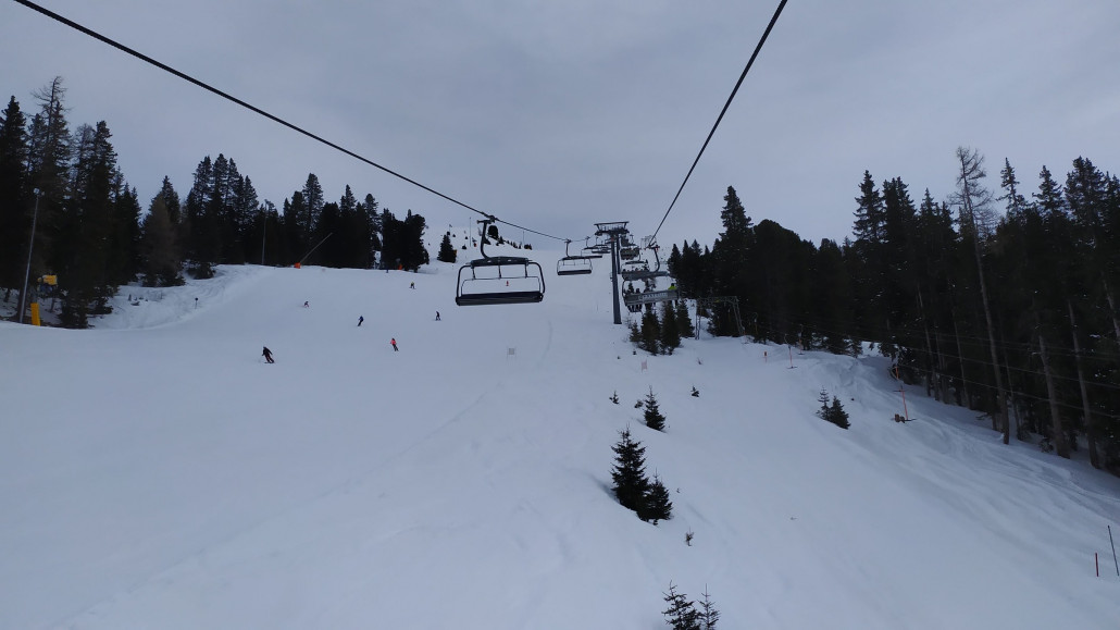Gegen 14 Uhr trübte es ein bisschen ein, damit beendeten wir den tollen Skitag