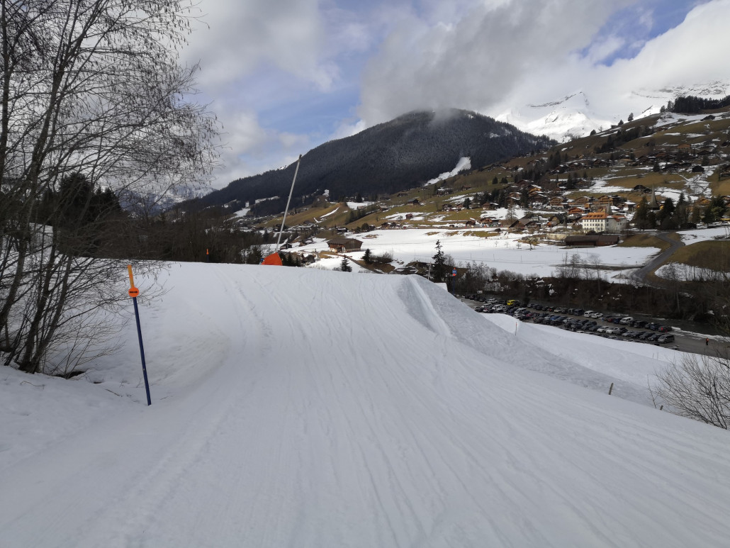 19.02.: Auch Rougemont kaum mit Naturschnee
