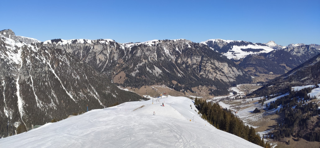 Krete zur Bergstation vom Sessellift