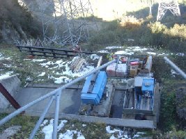 weil sich die Stützen beim unwetter verschoben und deshalb wurden neue Fundamnte gemacht :)