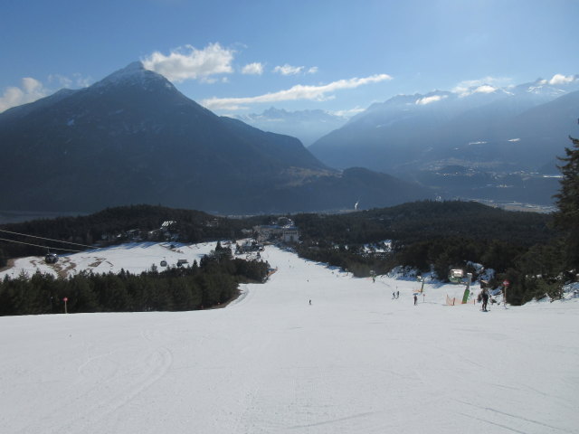 Talabfahrt Hoch-Imst, links die 10-MGD Ualm