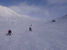 Pistenabschnitt durch die Lochbaracke