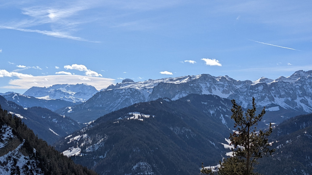Blick auf die Sella und die Marmolata
