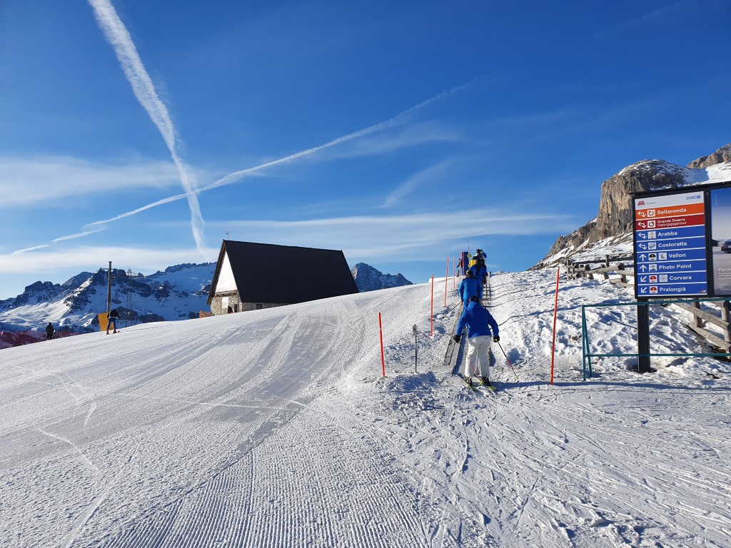 Tag2_Dolomiti_Superski_2022 (2).jpg