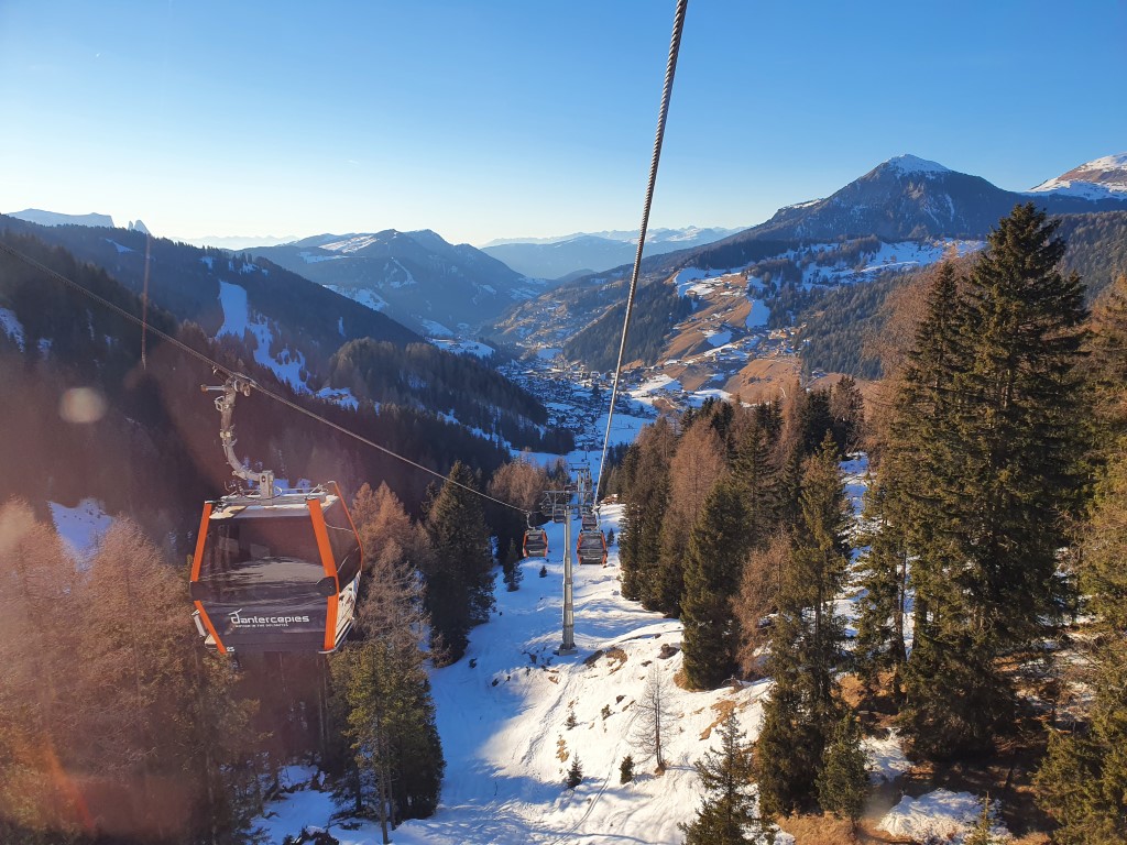 Tag2_Dolomiti_Superski_2022 (74).jpg