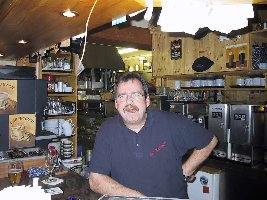 Möppi beoi der Arbeit