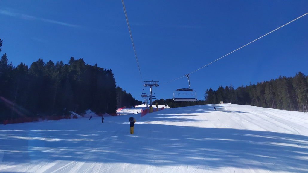 Die Piste an der Kombibahn sah in der früh spitze aus