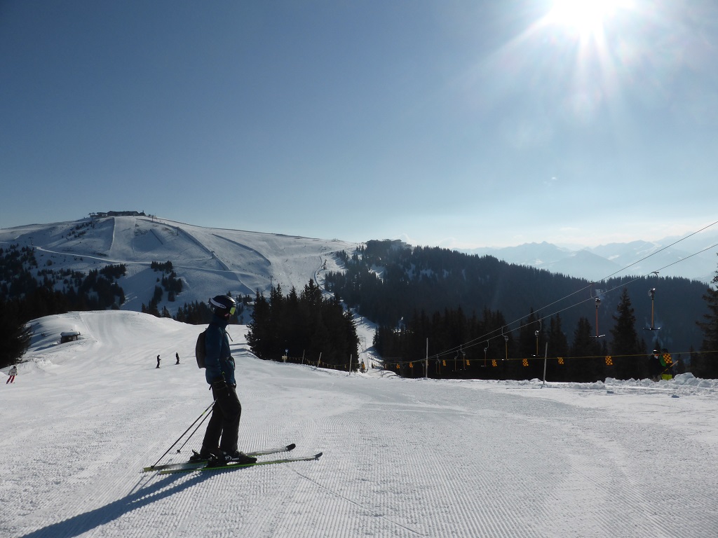 an der Bergstation des Hahnkopflifts am Morgen