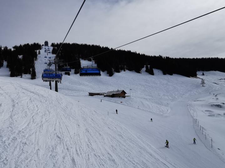 12. Im Polten 8er. Nächstes Ziel die geöffnete Viehhofen Talabfahrt. Naturschnee ist genug vorhanden..jpg