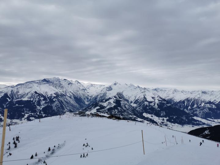 15. Das heutige Ziel in Sicht. Leider hat das Wetter, entgegen den Erwartungen, umgeschlagen. Diffuse Sicht, windig und kalt. Brrrr..jpg