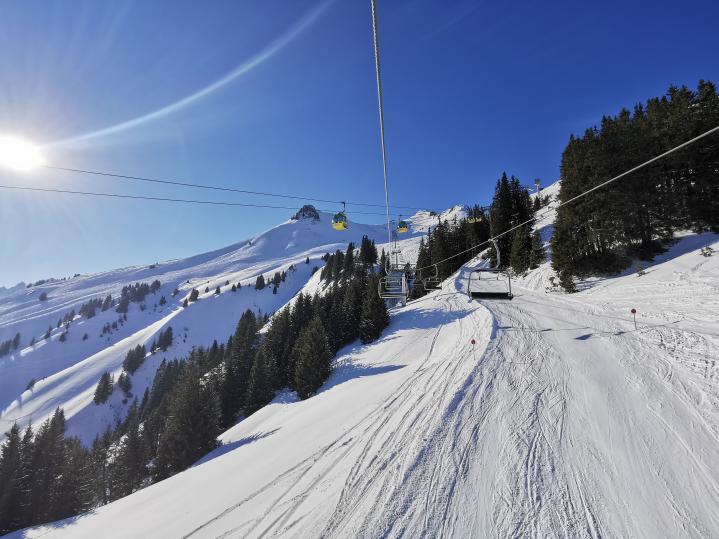 33. Ab jetzt kein Stress mehr. Es geht sich auch noch eine Fahrt am Hochhörndl aus. Zum Entschleunigen. ;).jpg