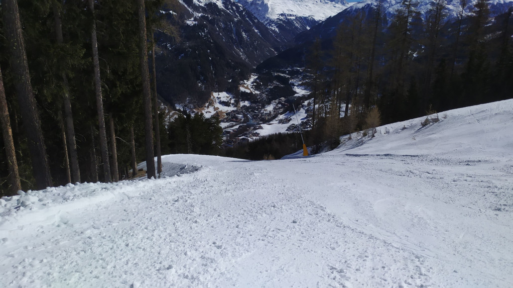 Von dort ging es ins Tal zur Brotzeit mit Aussicht